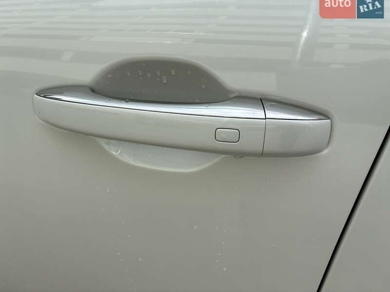 Универсал Renault Megane 2021 в Киеве фото 42 Универсал Renault Megane 2021 в Киеве