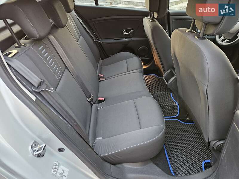 Хэтчбек Renault Megane 2010 в Днепре