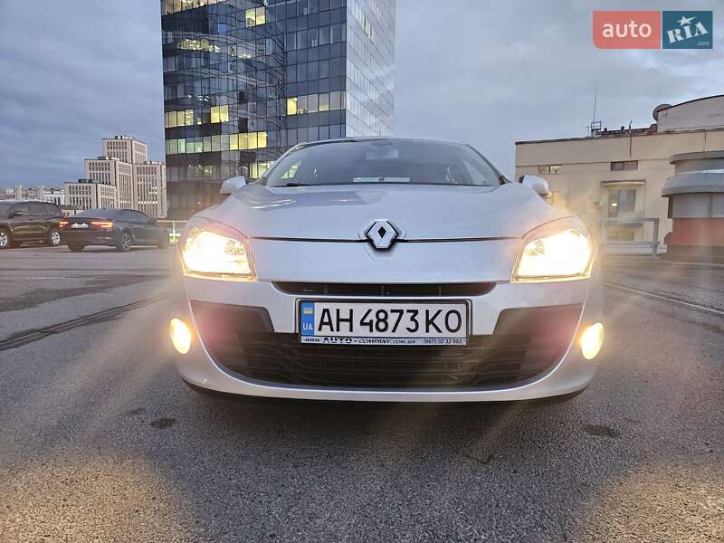 Хэтчбек Renault Megane 2010 в Днепре