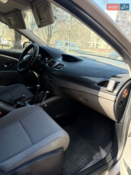 Универсал Renault Megane 2010 в Киеве