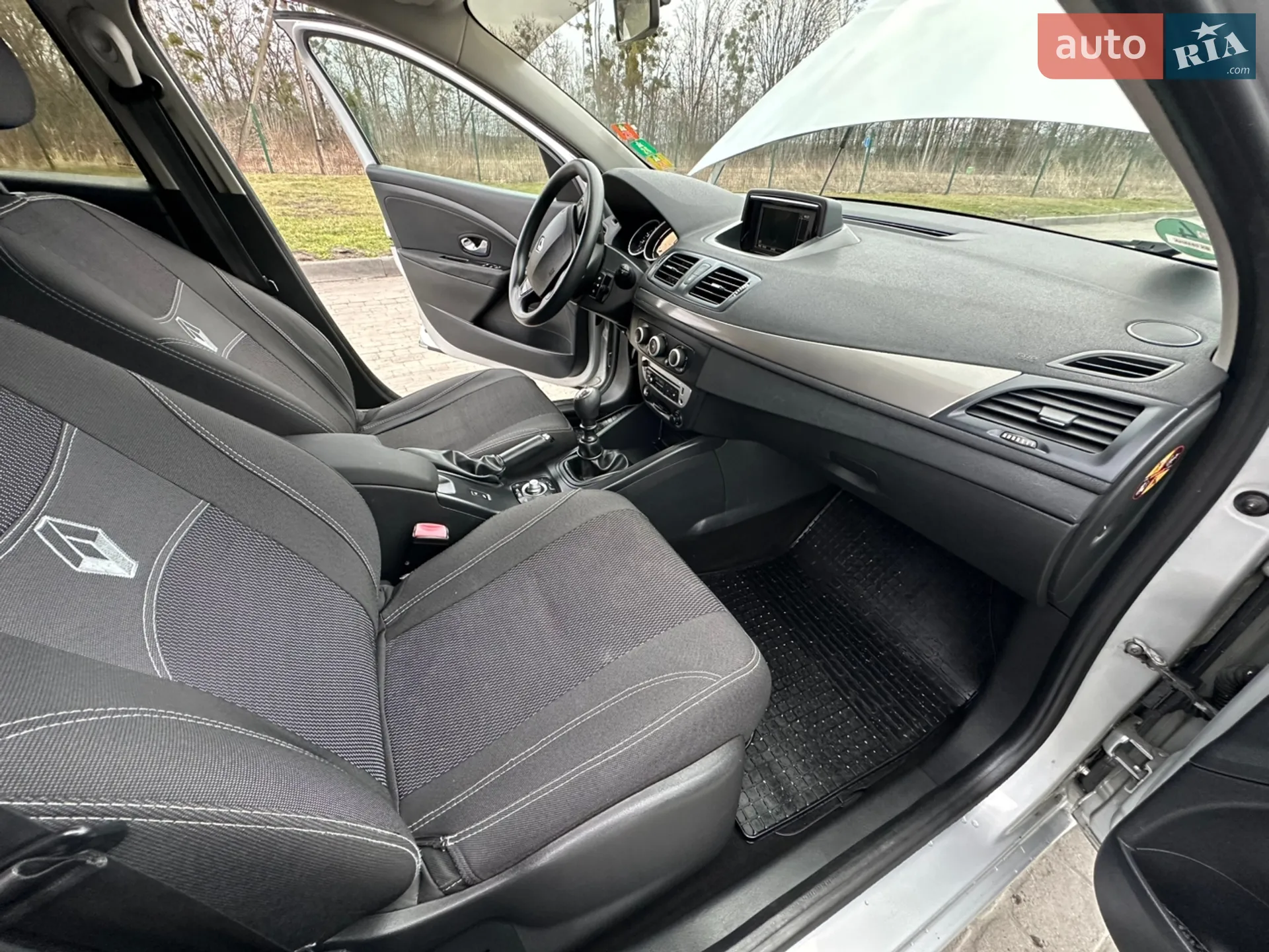 2012 Renault Megane - мініатюра 25