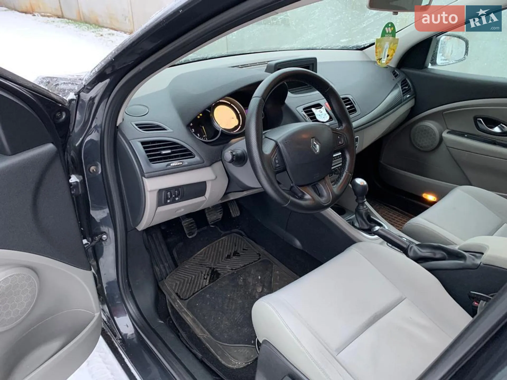 2010 Renault Megane - мініатюра 9