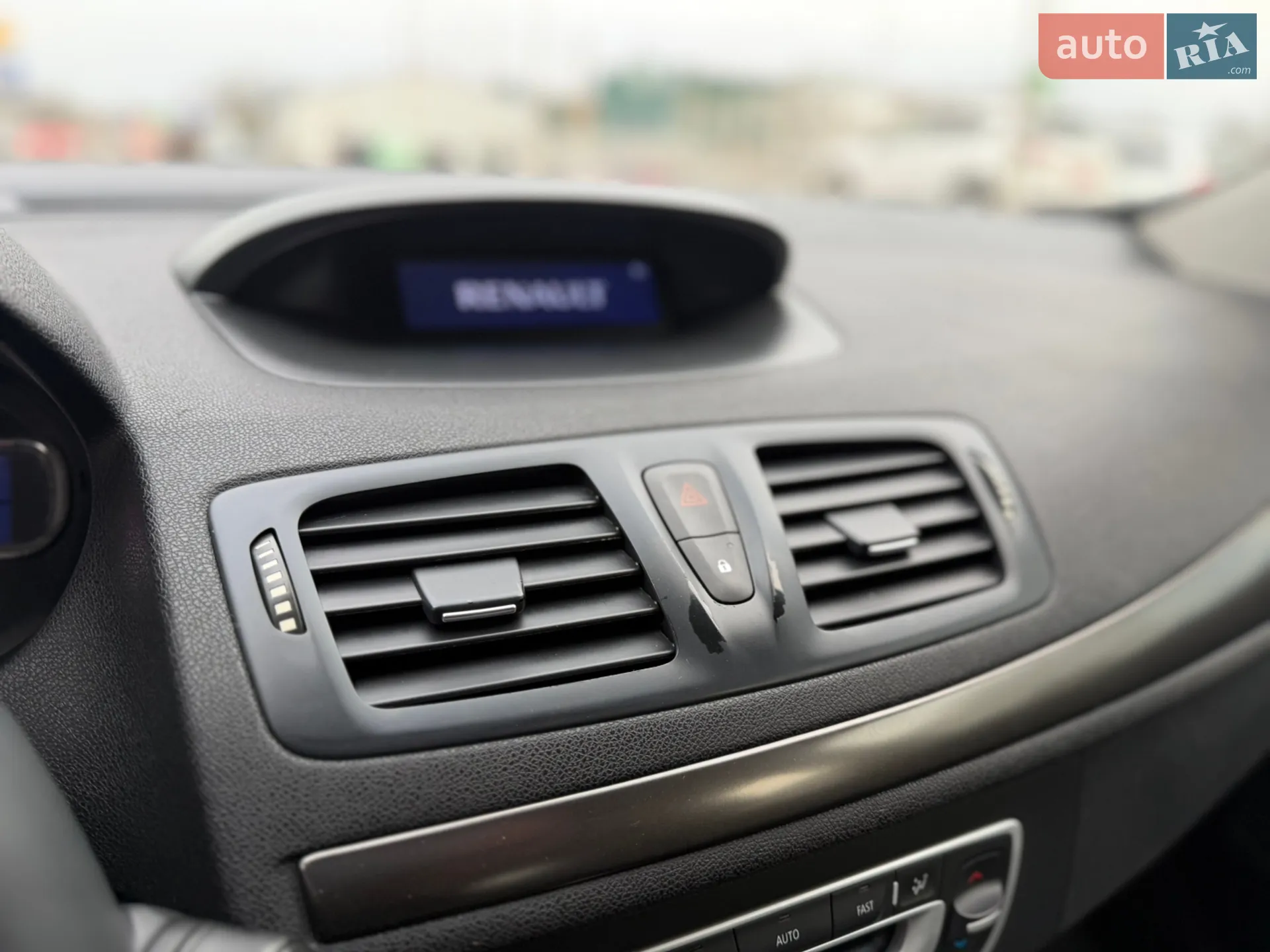 2014 Renault Megane - мініатюра 34