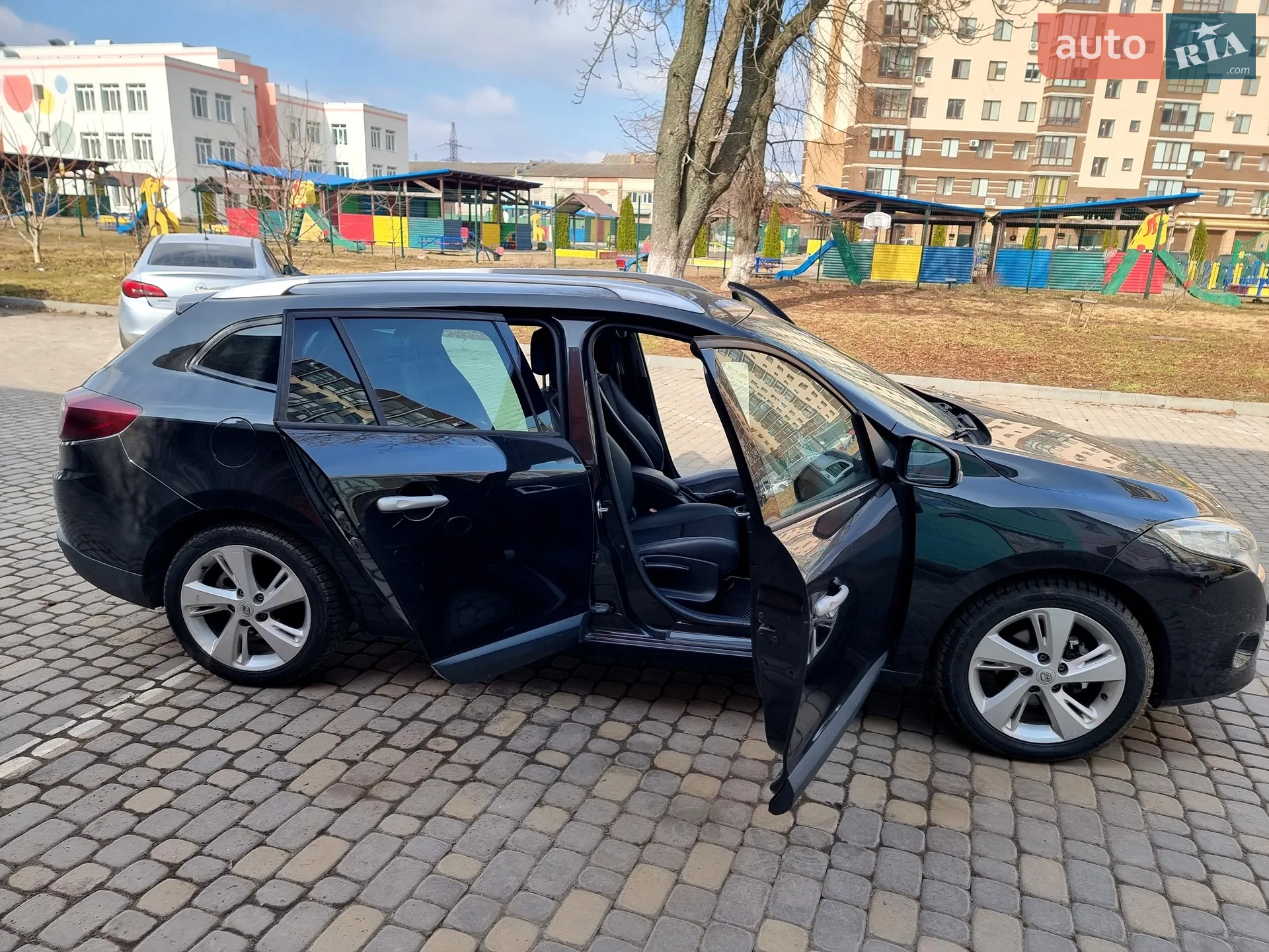 2010 Renault Megane - мініатюра 27