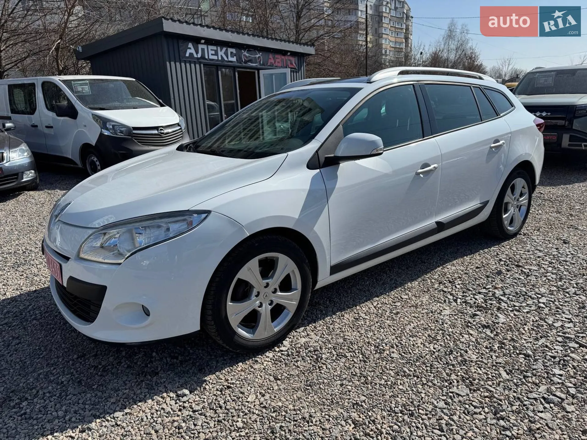 2011 Renault Megane - мініатюра 12