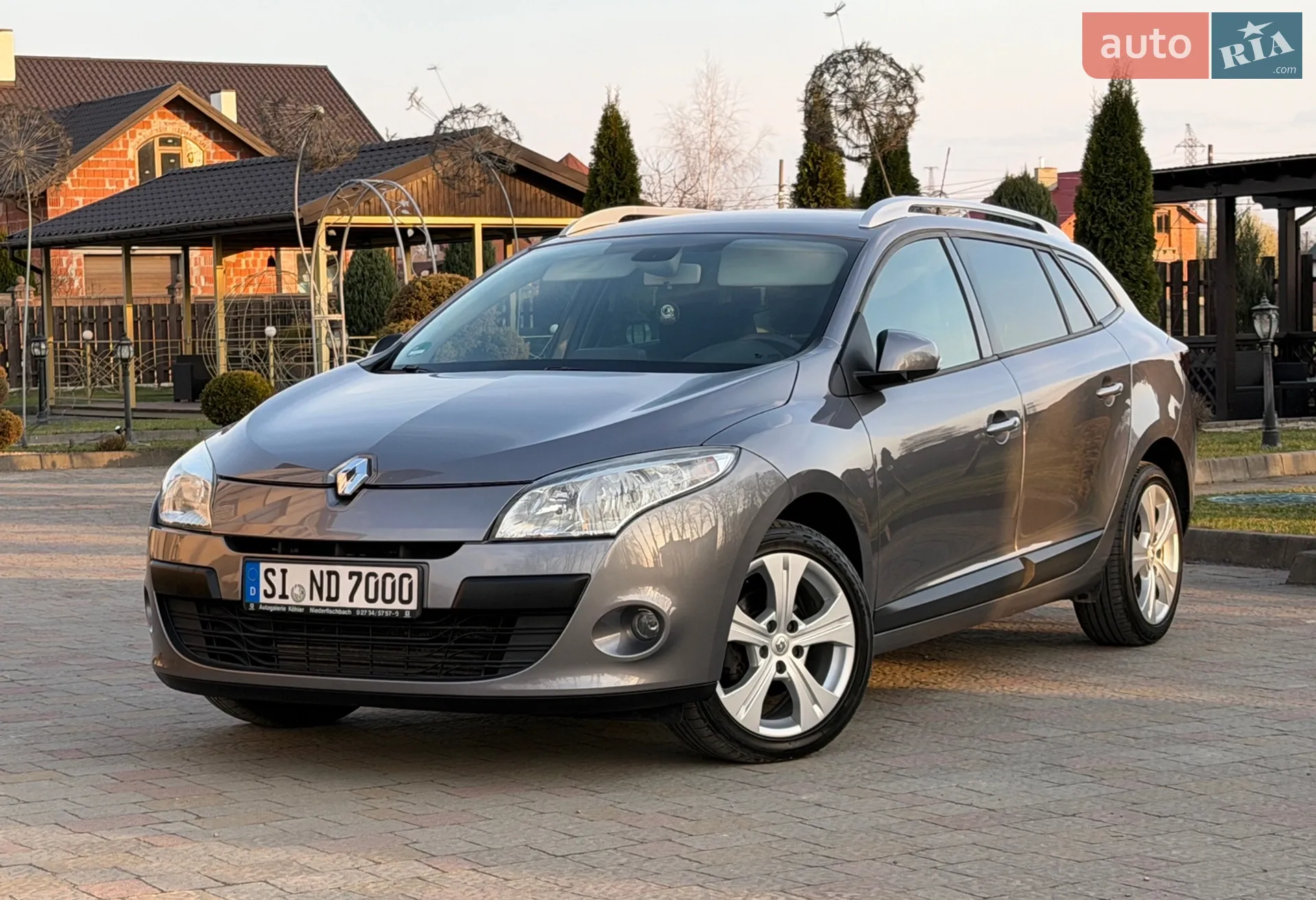 2010 Renault Megane - фото 1