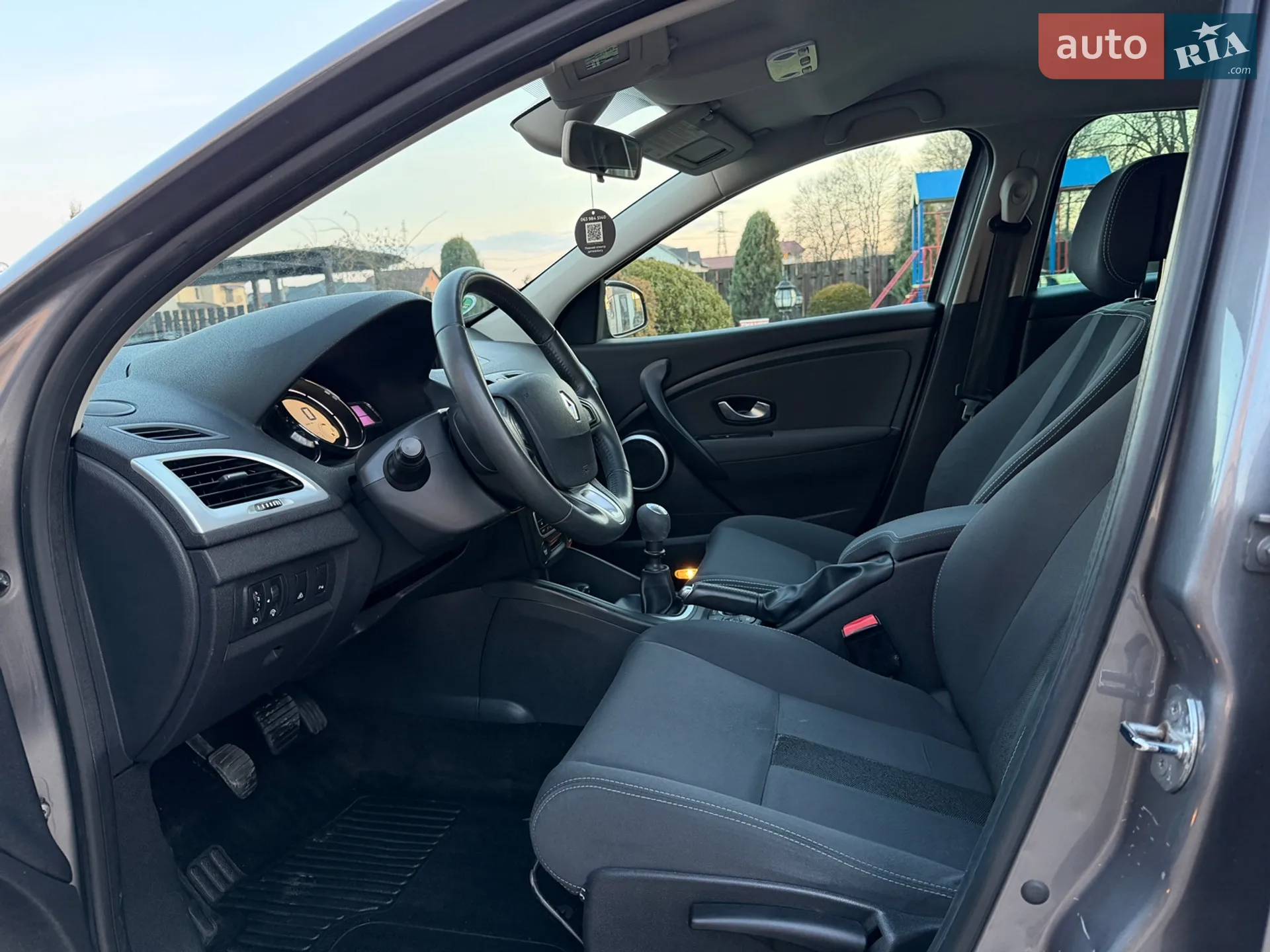 2010 Renault Megane - мініатюра 49