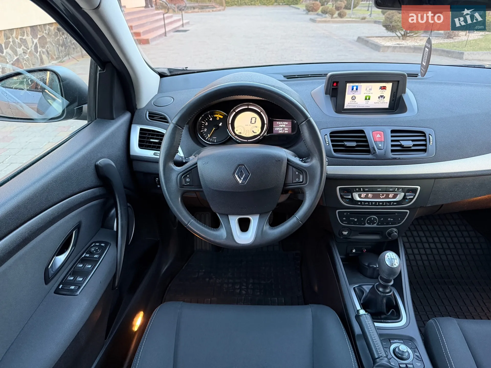 2010 Renault Megane - мініатюра 92
