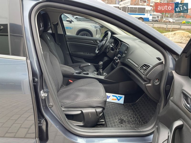 Универсал Renault Megane 2017 в Полтаве фото 34 Универсал Renault Megane 2017 в Полтаве