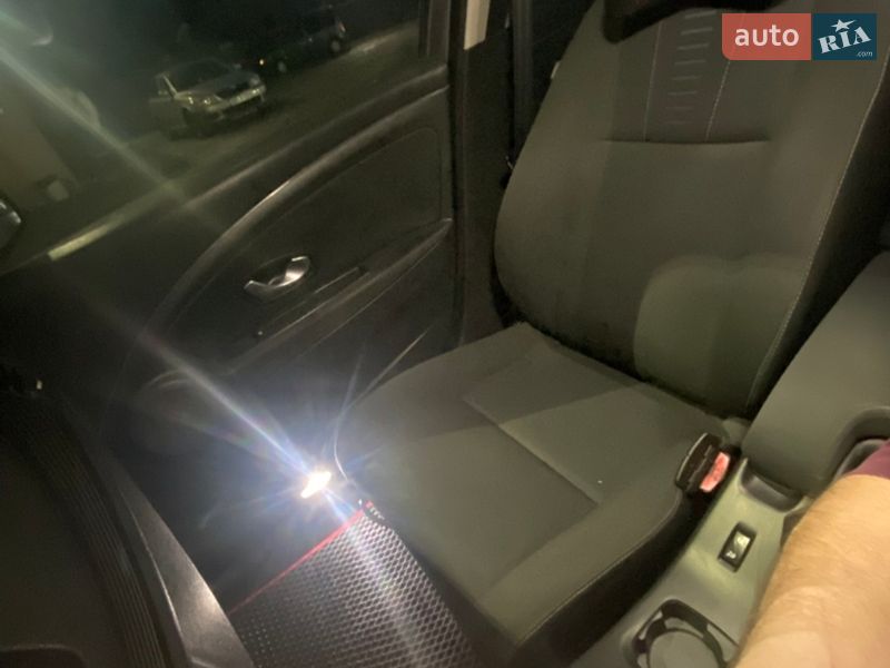 Хэтчбек Renault Megane 2009 в Запорожье фото 23 Хэтчбек Renault Megane 2009 в Запорожье