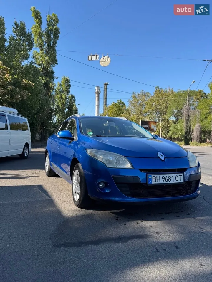 2010 Renault Megane - мініатюра 13