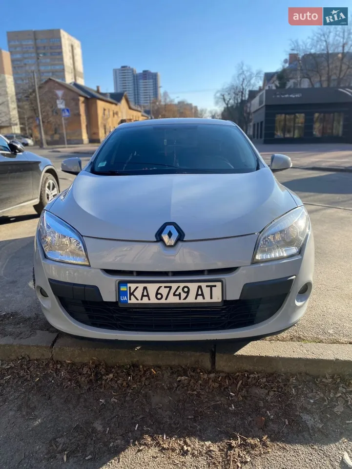 2011 Renault Megane - мініатюра 10