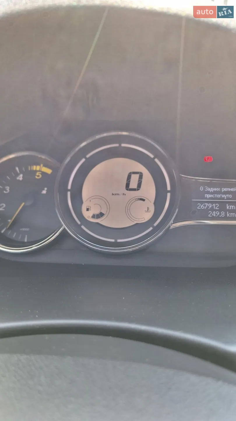 2013 Renault Megane - мініатюра 15