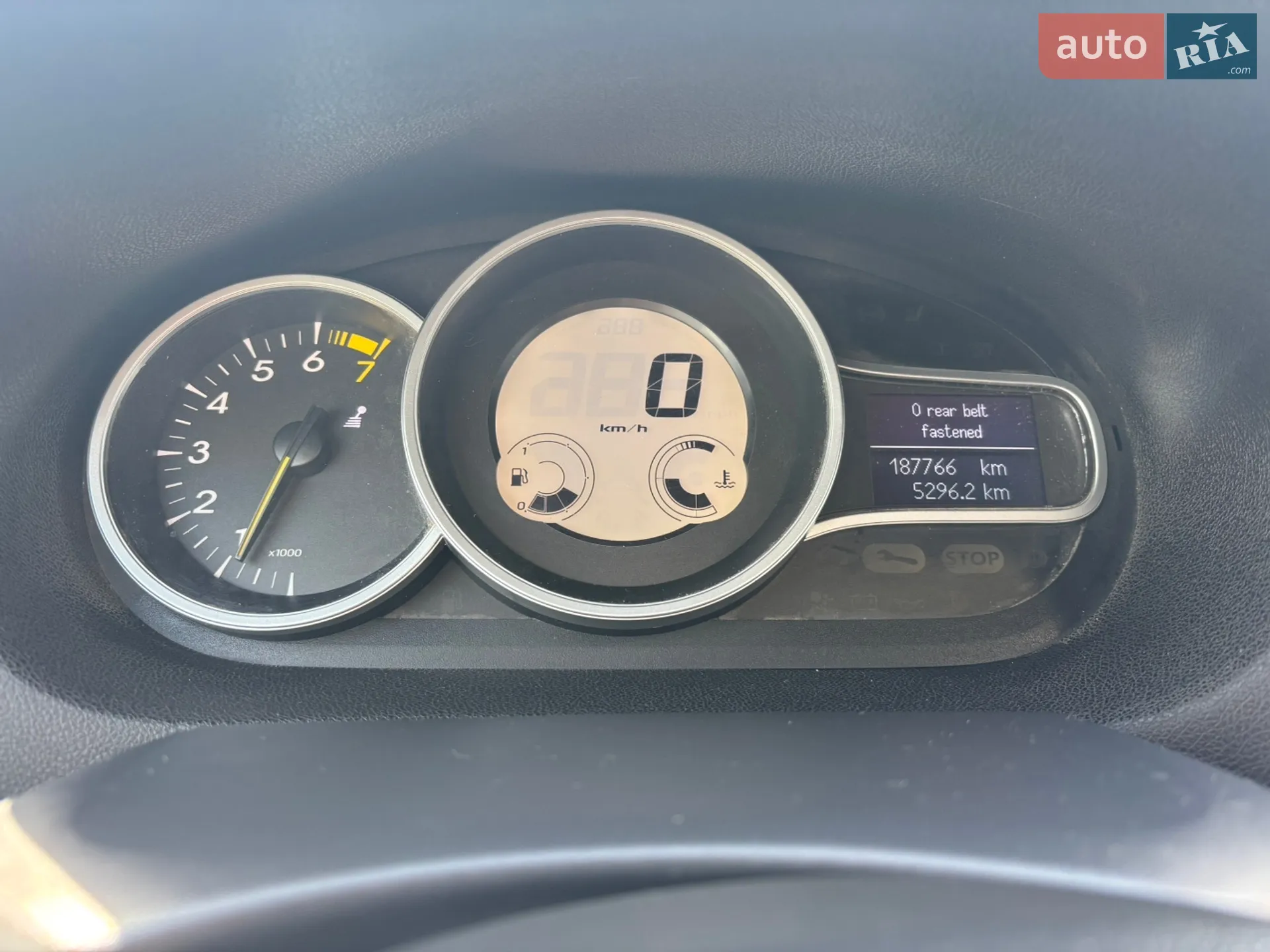 2010 Renault Megane - мініатюра 24