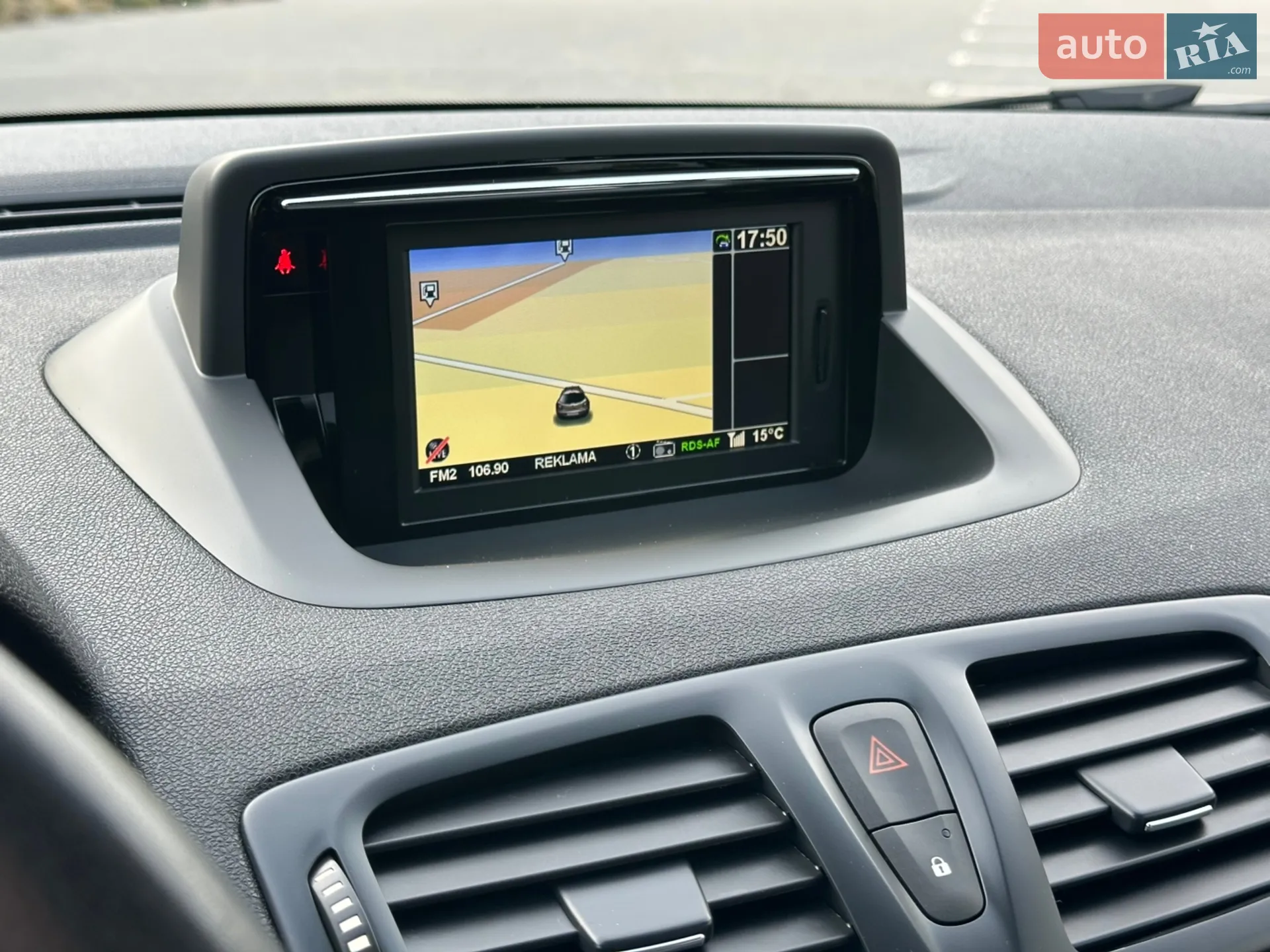 2013 Renault Megane - мініатюра 31