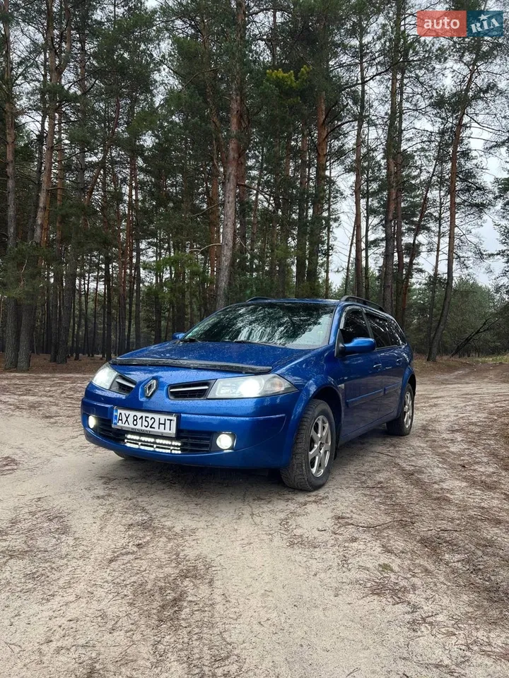 2010 Renault Megane - мініатюра 17