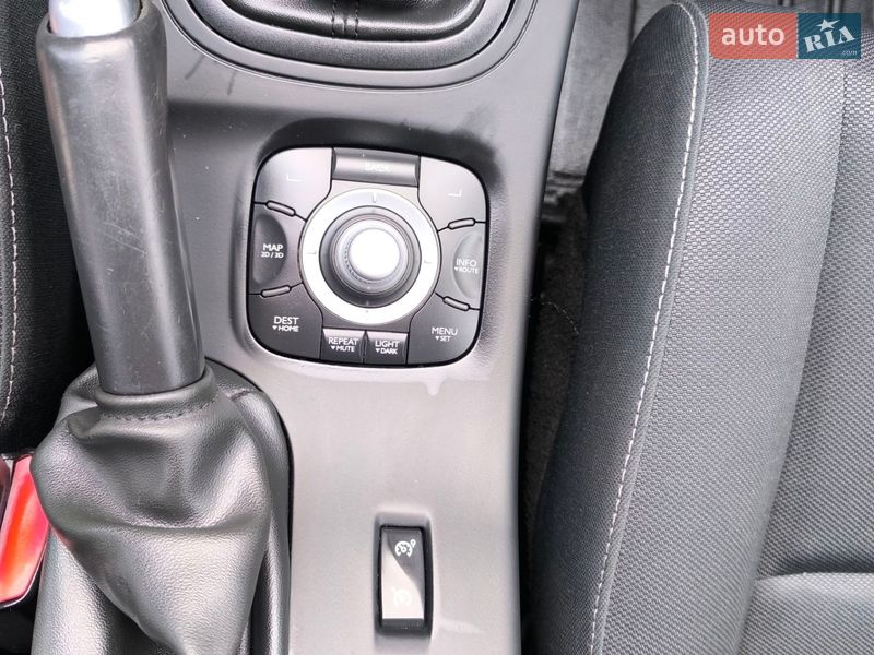 Хэтчбек Renault Megane 2011 в Теплике