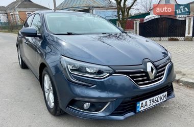 Хэтчбек Renault Megane 2017 в Умани