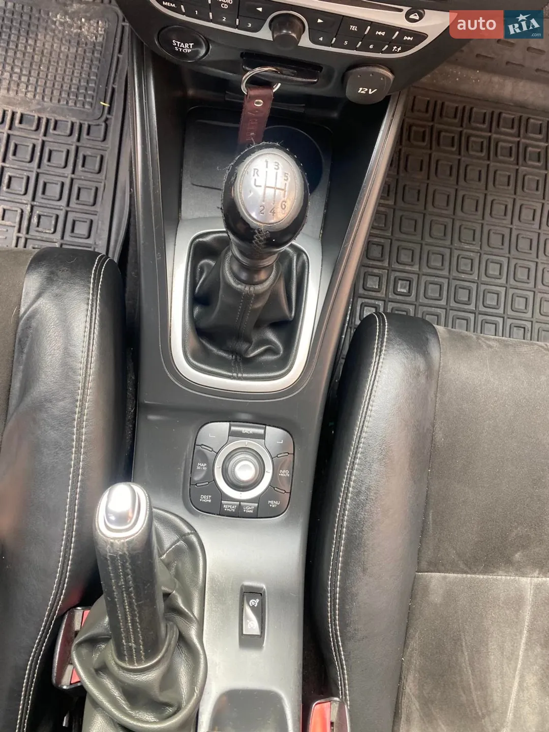 2010 Renault Megane - мініатюра 22