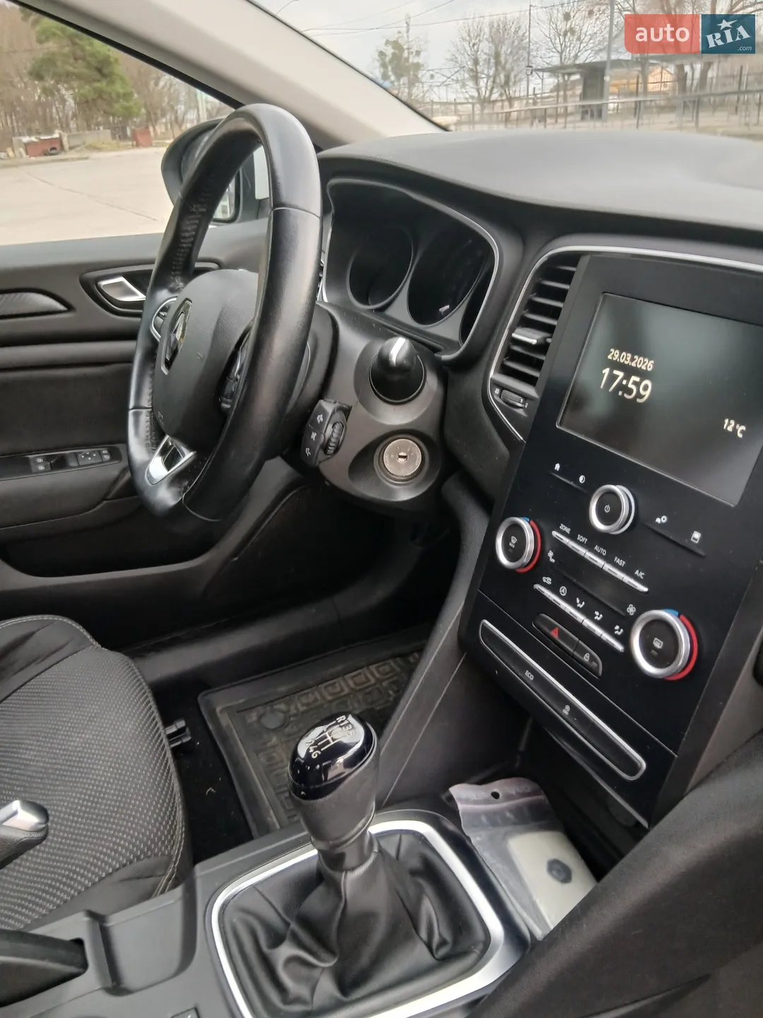 2016 Renault Megane - мініатюра 16