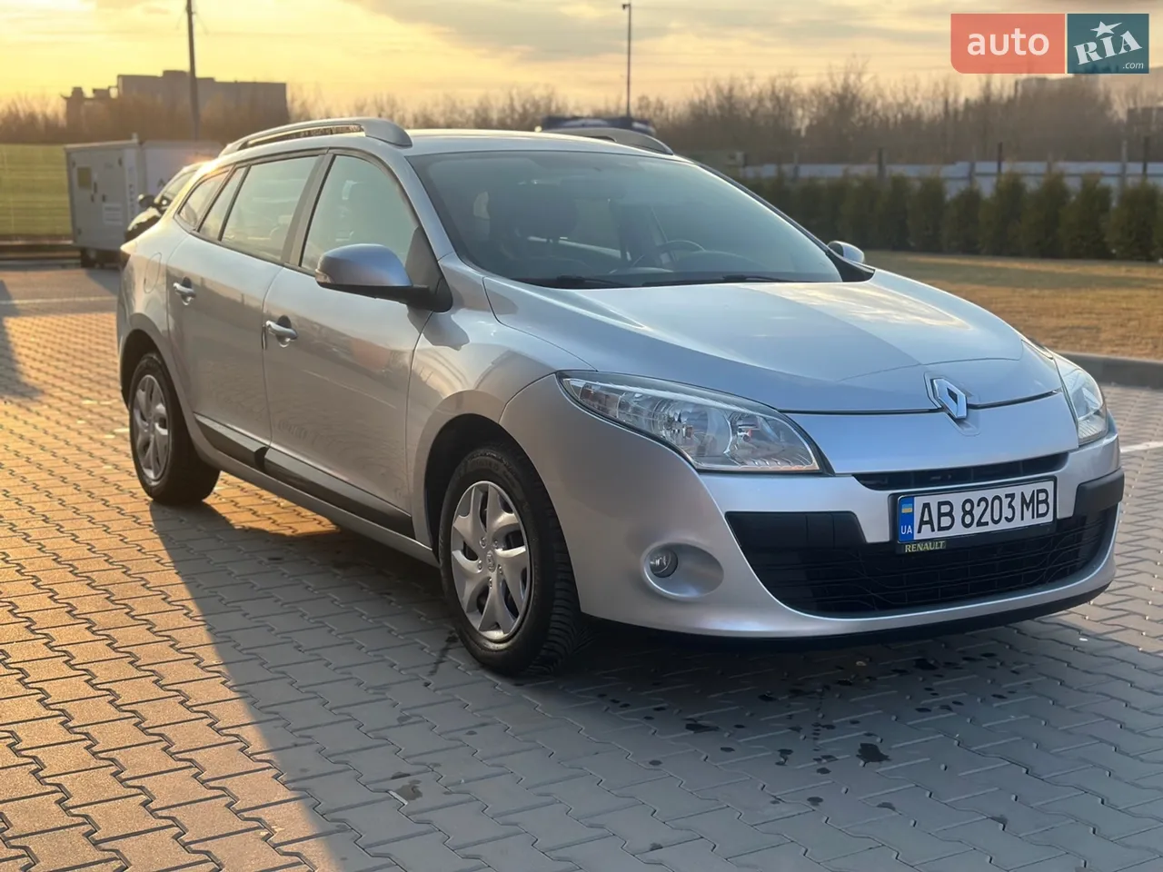 2010 Renault Megane - мініатюра 24
