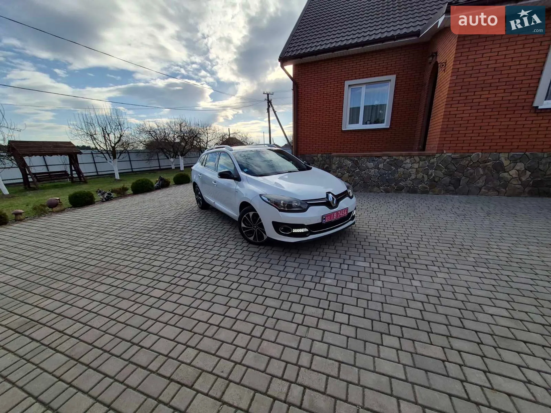 2015 Renault Megane - мініатюра 16