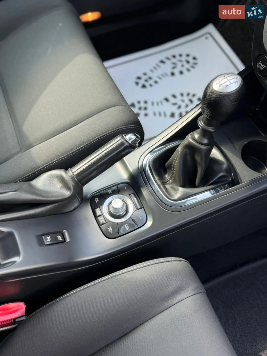 2012 Renault Megane - мініатюра 109