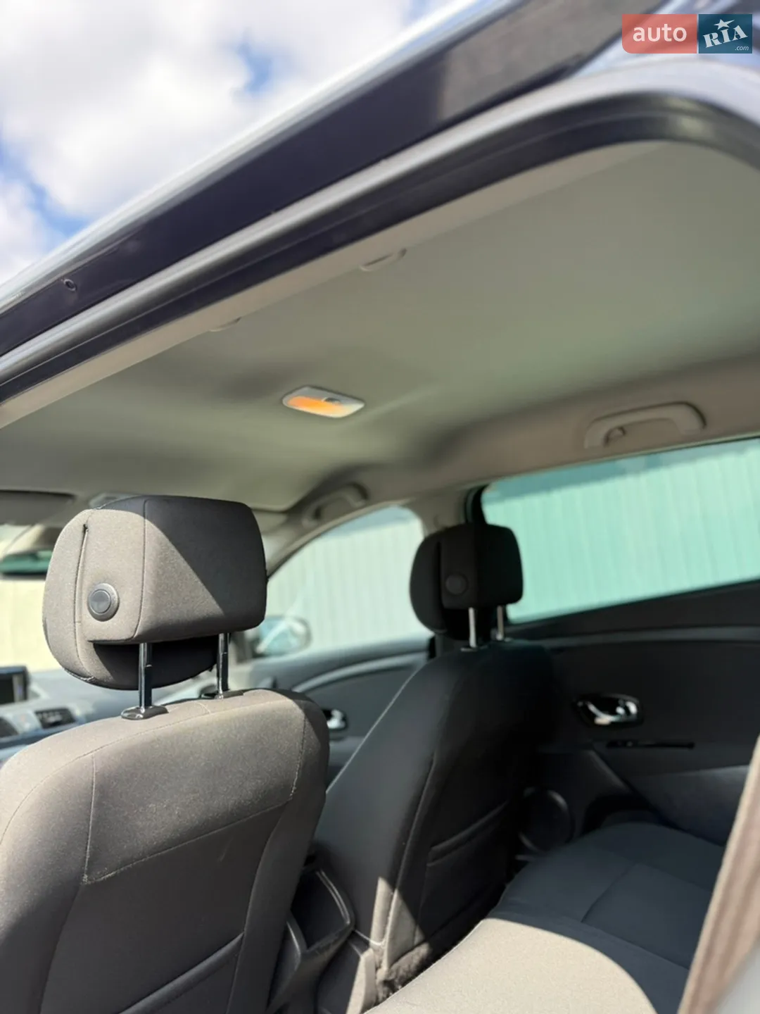 2012 Renault Megane - мініатюра 128