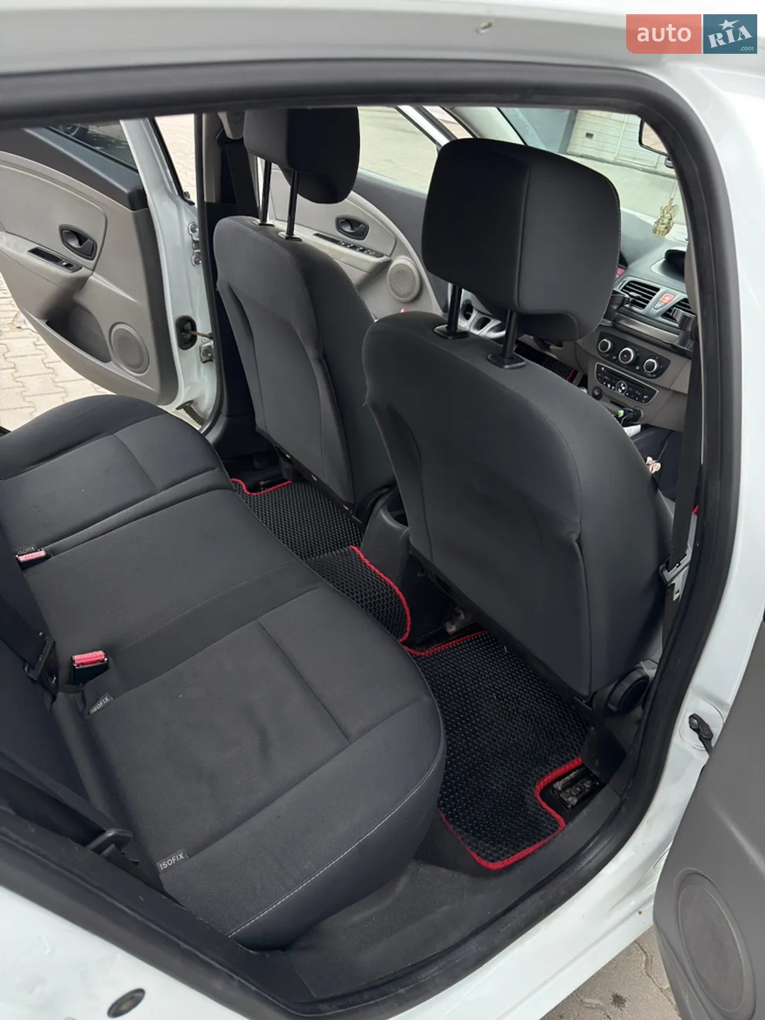 2010 Renault Megane - мініатюра 10