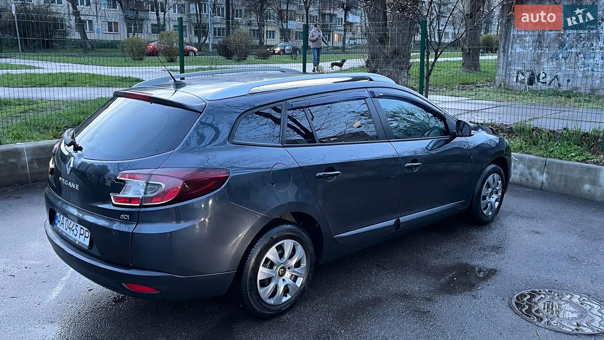 2010 Renault Megane - мініатюра 17