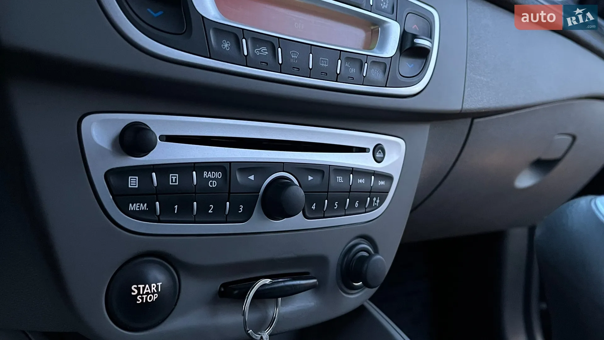 2010 Renault Megane - мініатюра 54