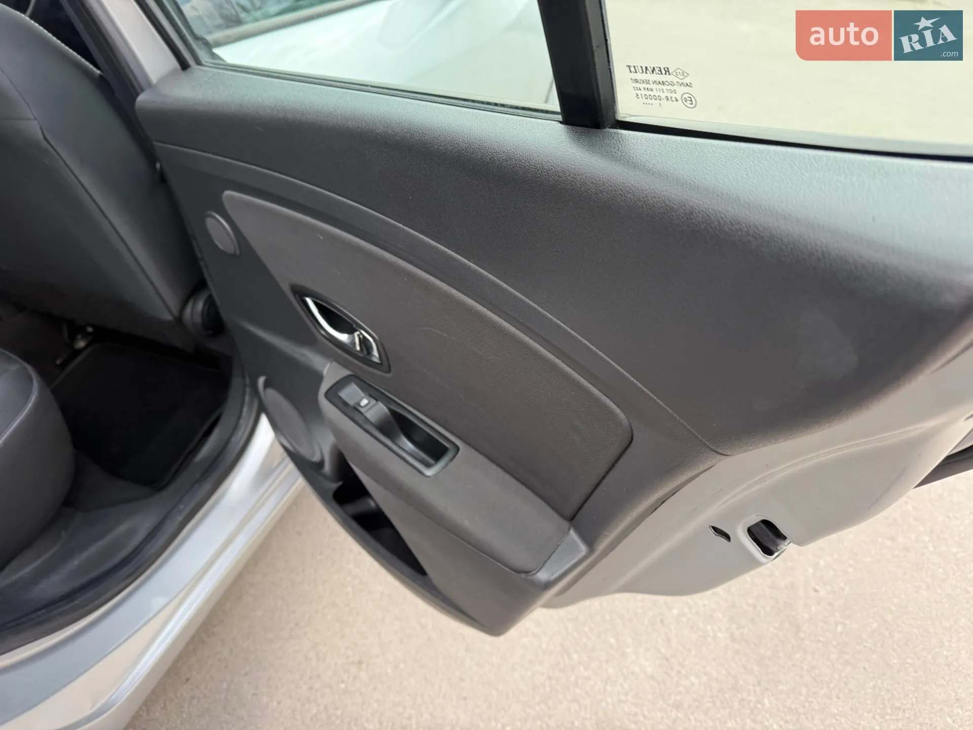 2012 Renault Megane - мініатюра 28