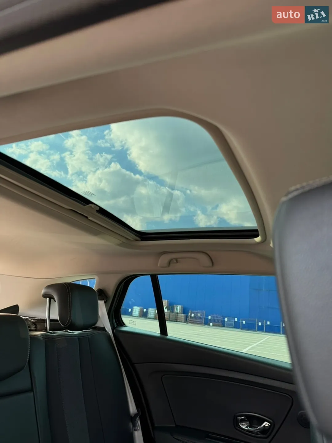 2012 Renault Megane - мініатюра 17