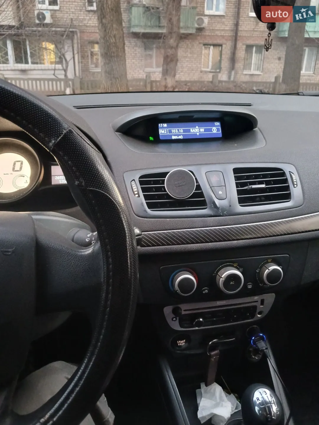 2012 Renault Megane - мініатюра 11