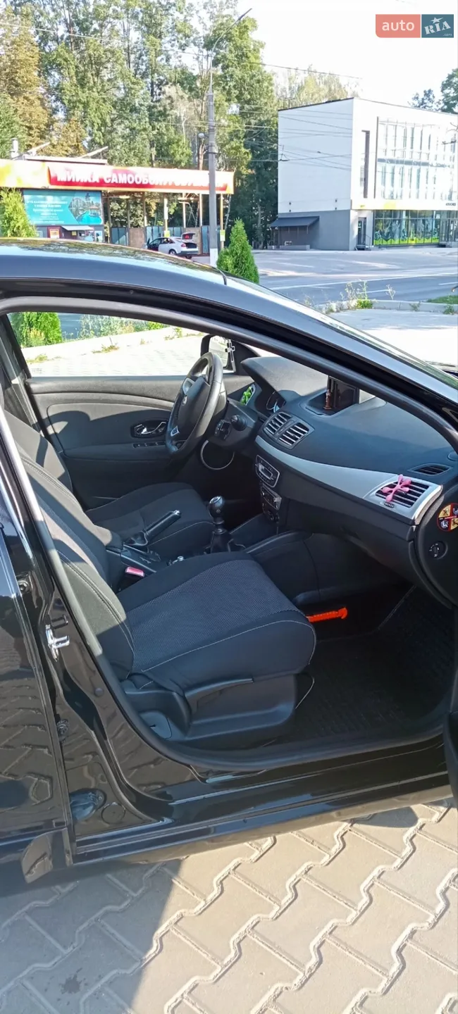 2012 Renault Megane - мініатюра 8