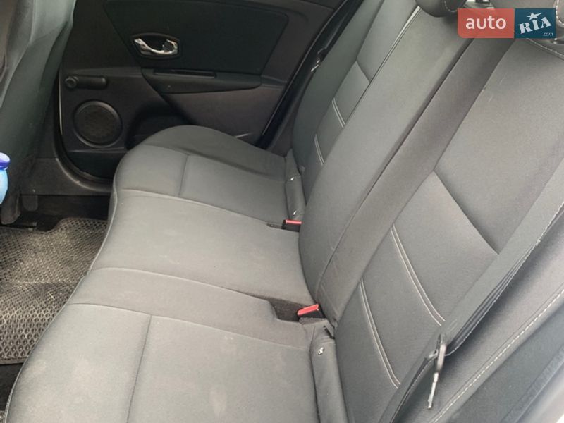 Универсал Renault Megane 2014 в Ратным фото 16 Универсал Renault Megane 2014 в Ратным