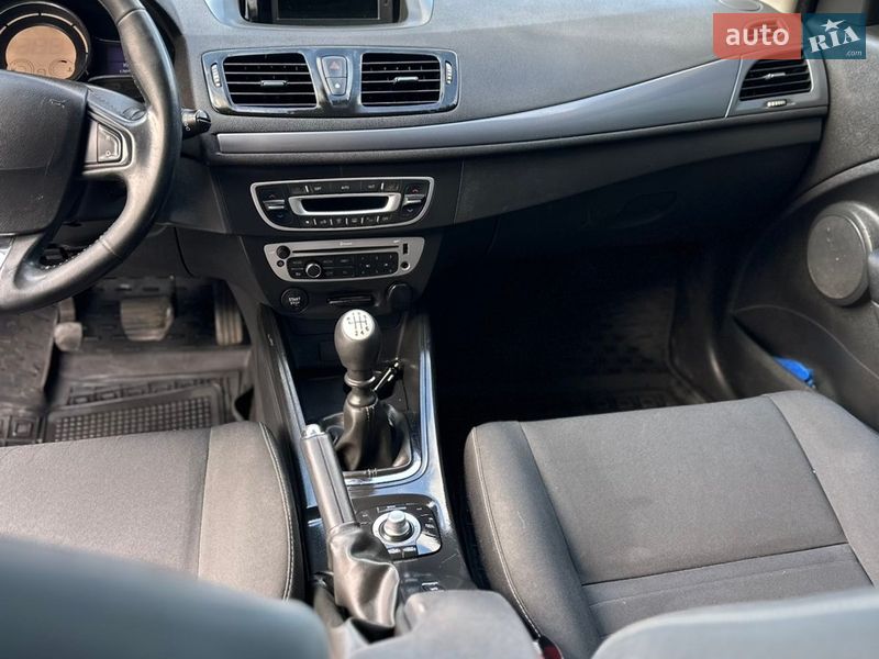 Універсал Renault Megane 2015 в Кривому Розі фото 34 Універсал Renault Megane 2015 в Кривому Розі