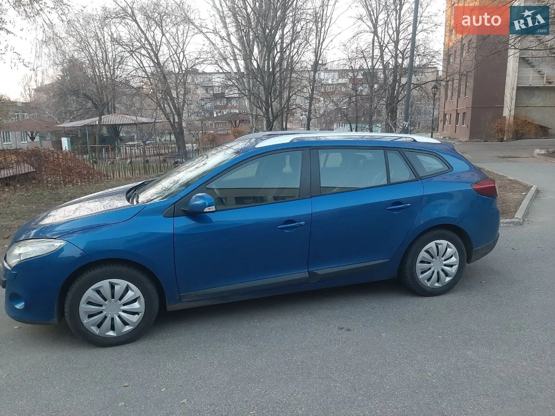 2010 Renault Megane - мініатюра 3
