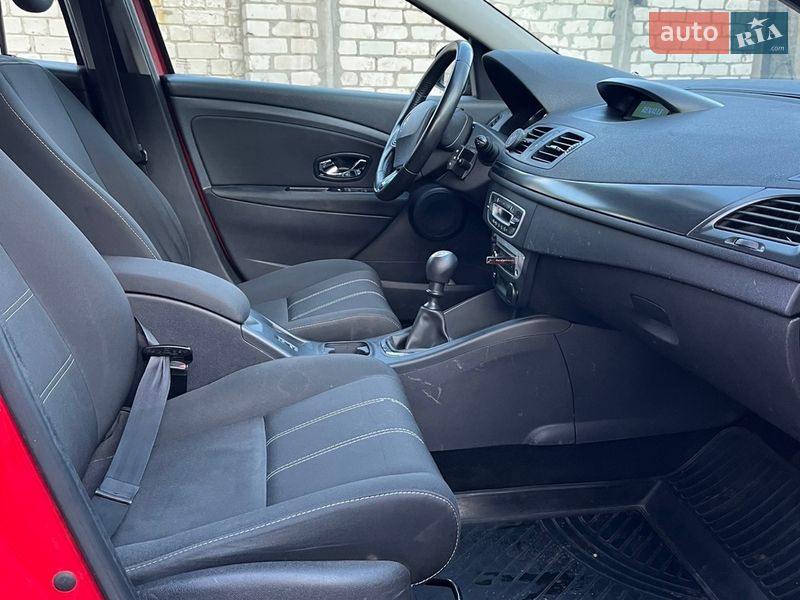 Универсал Renault Megane 2014 в Чернигове фото 20 Универсал Renault Megane 2014 в Чернигове