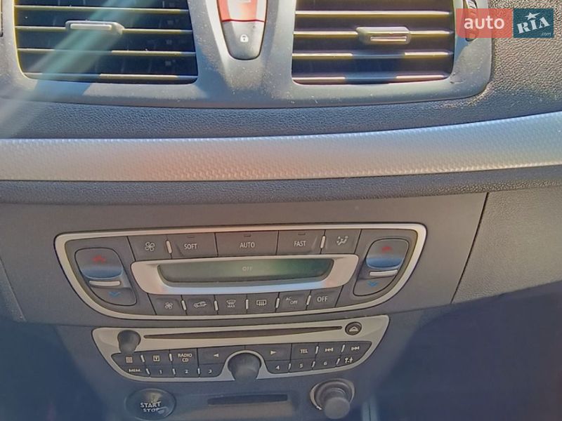 Хэтчбек Renault Megane 2011 в Житомире