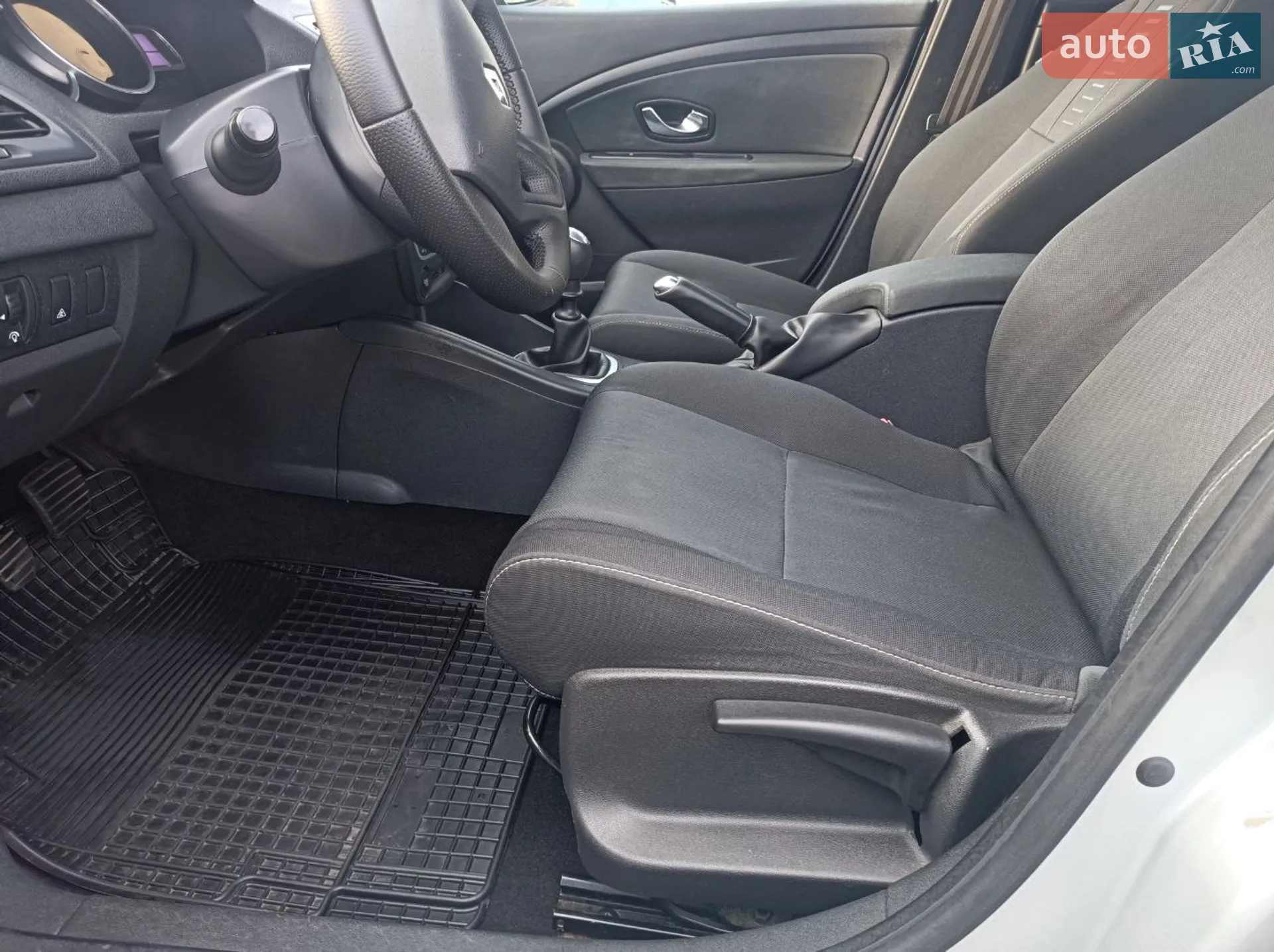 2010 Renault Megane - мініатюра 42