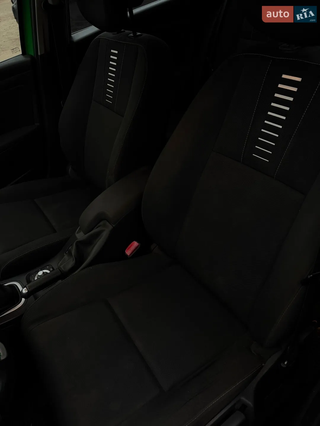 2011 Renault Megane - мініатюра 24