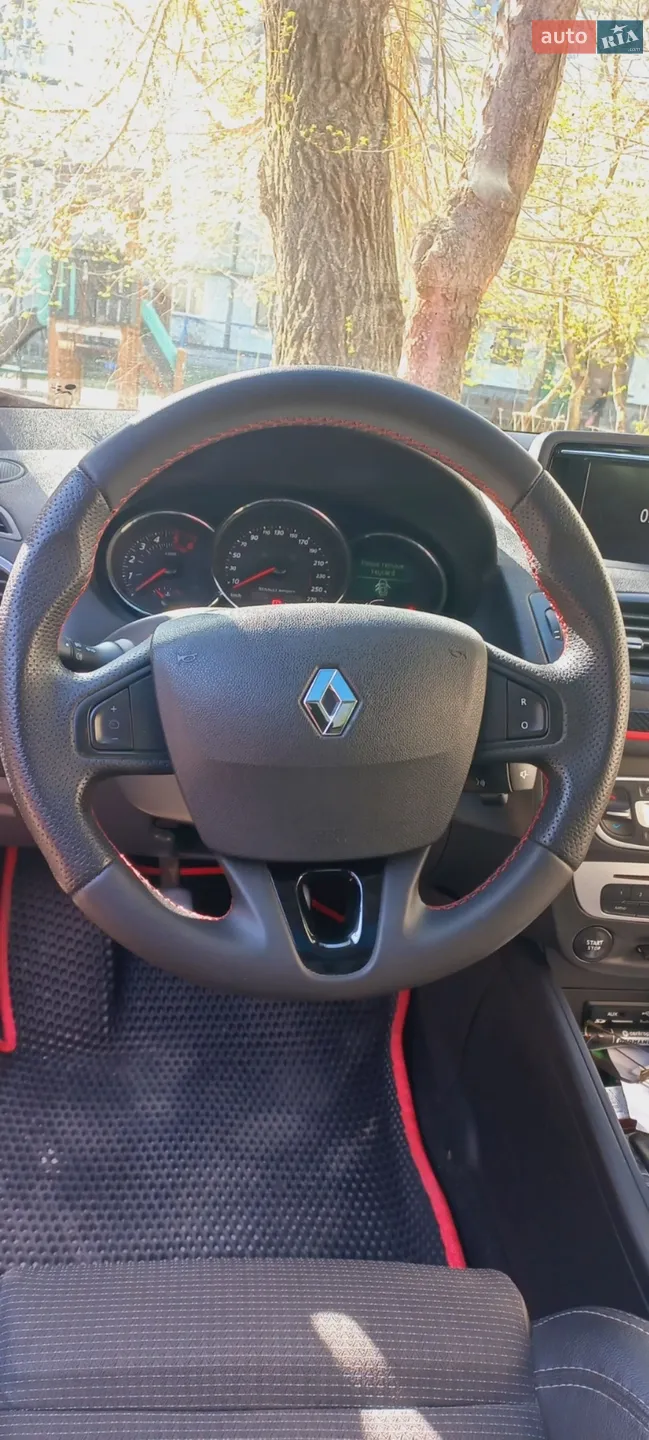 2013 Renault Megane - мініатюра 12