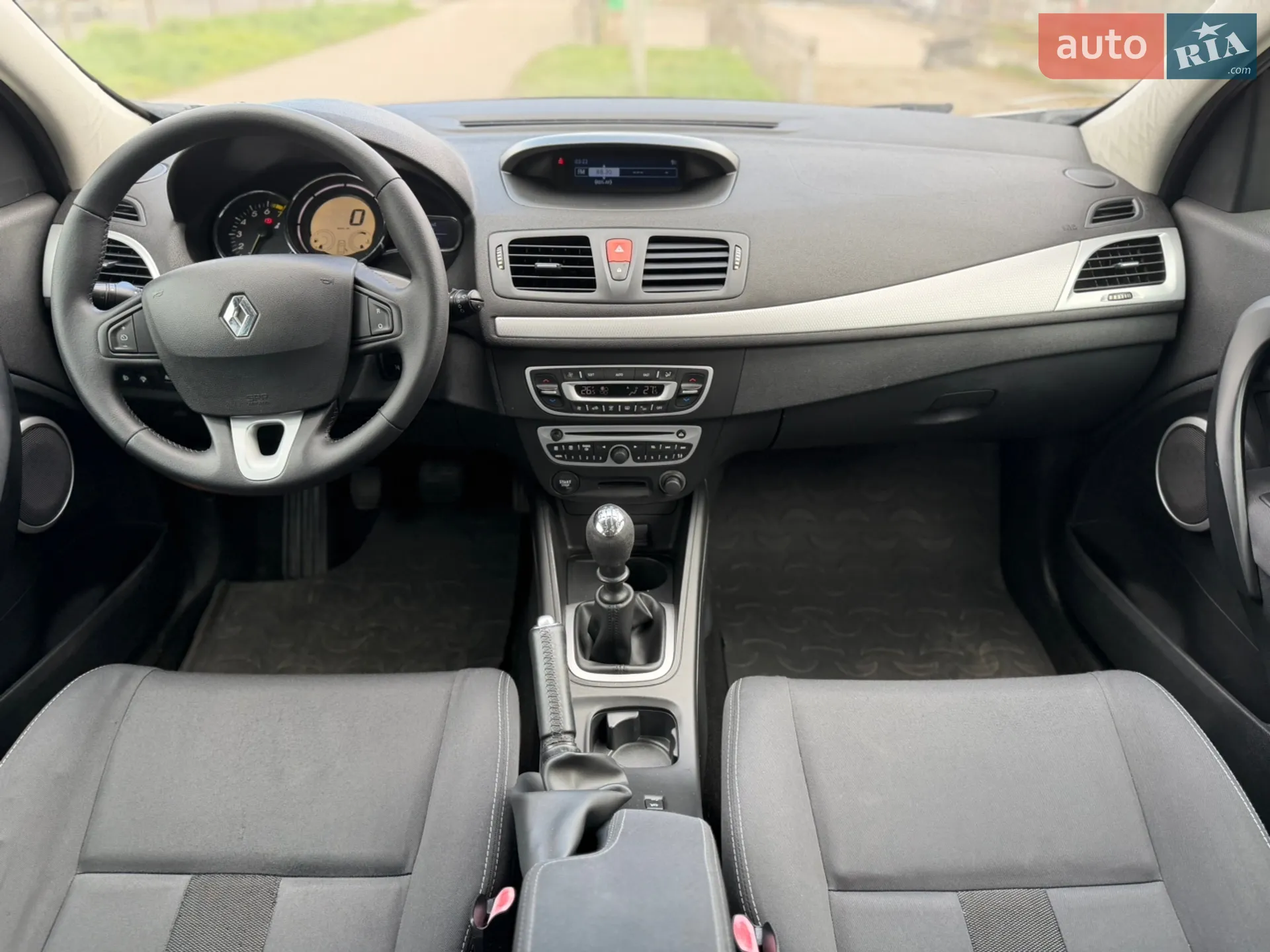 2010 Renault Megane - мініатюра 35