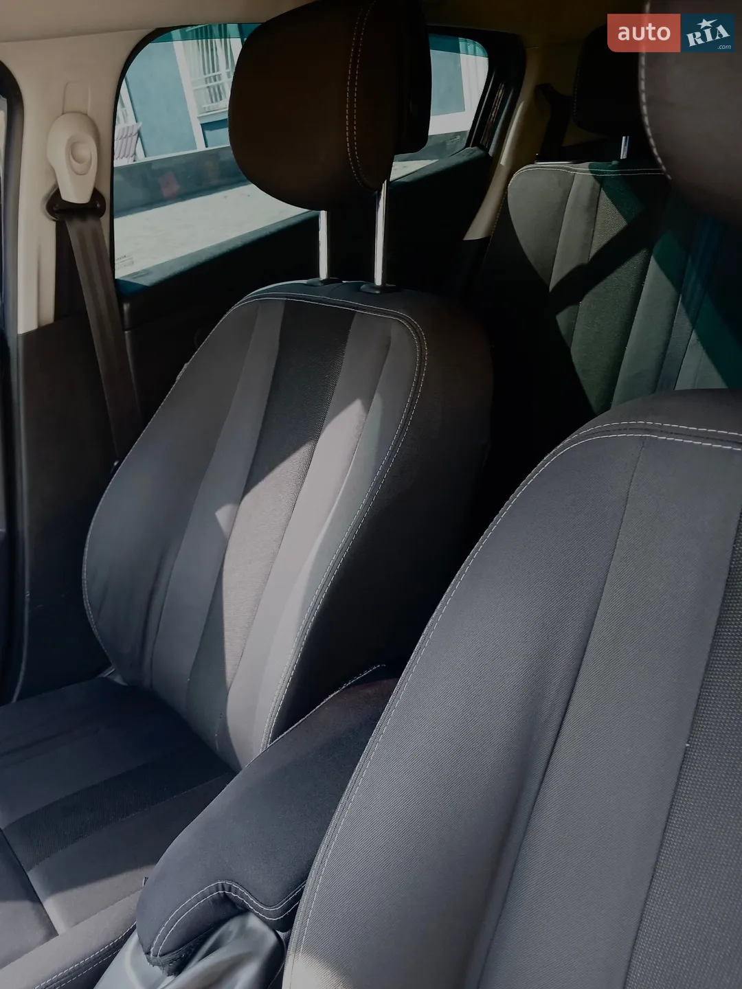 2011 Renault Megane - мініатюра 8