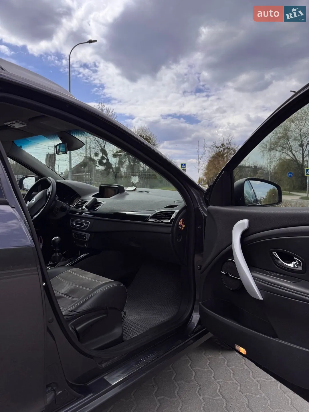 2012 Renault Megane - мініатюра 21
