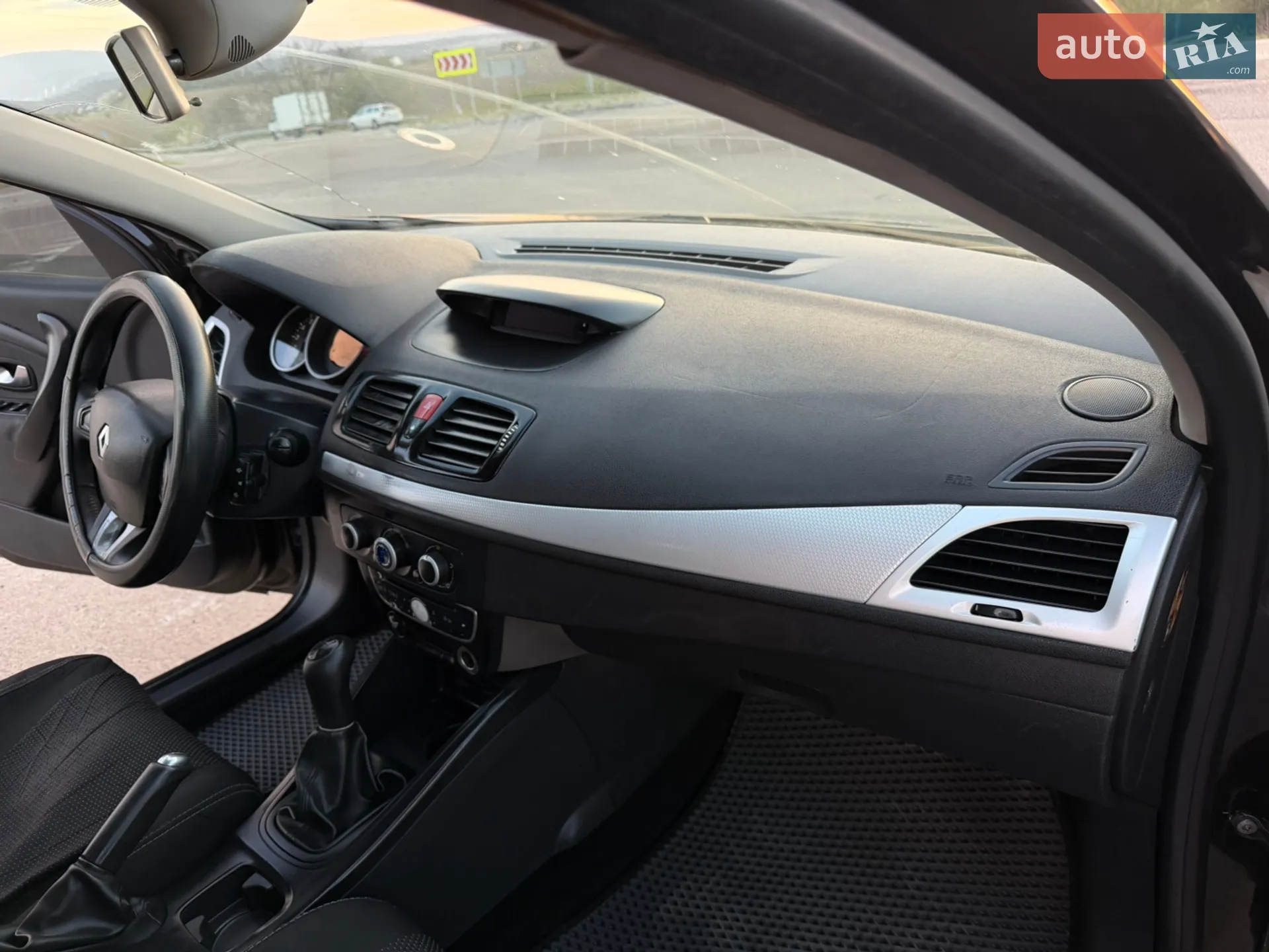 2010 Renault Megane - мініатюра 19
