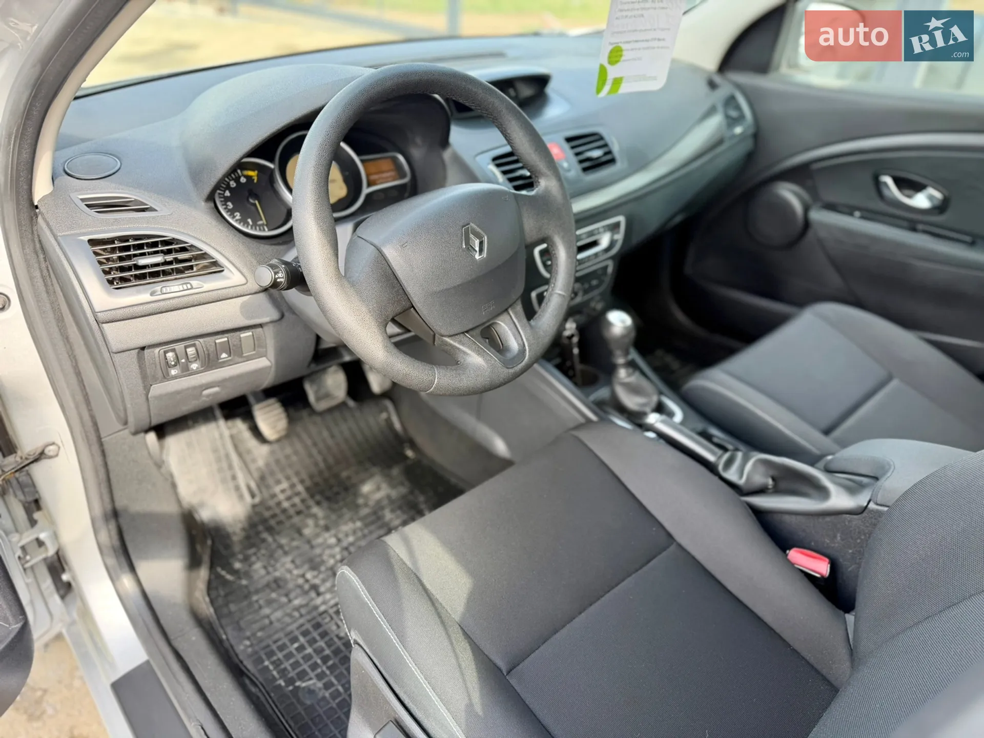 2011 Renault Megane - мініатюра 9