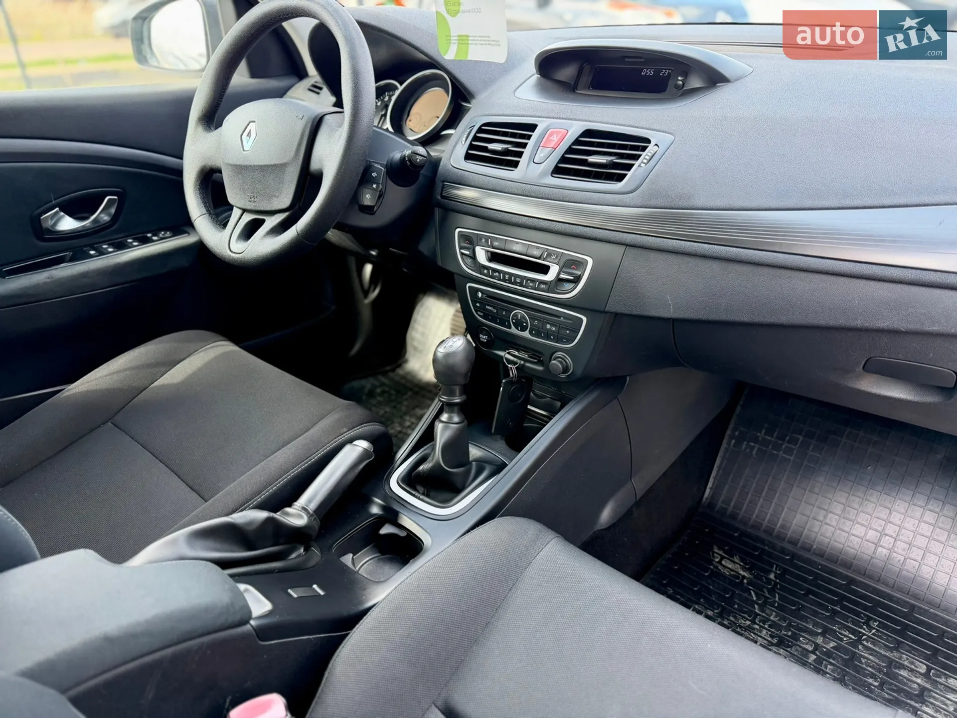 2011 Renault Megane - мініатюра 12