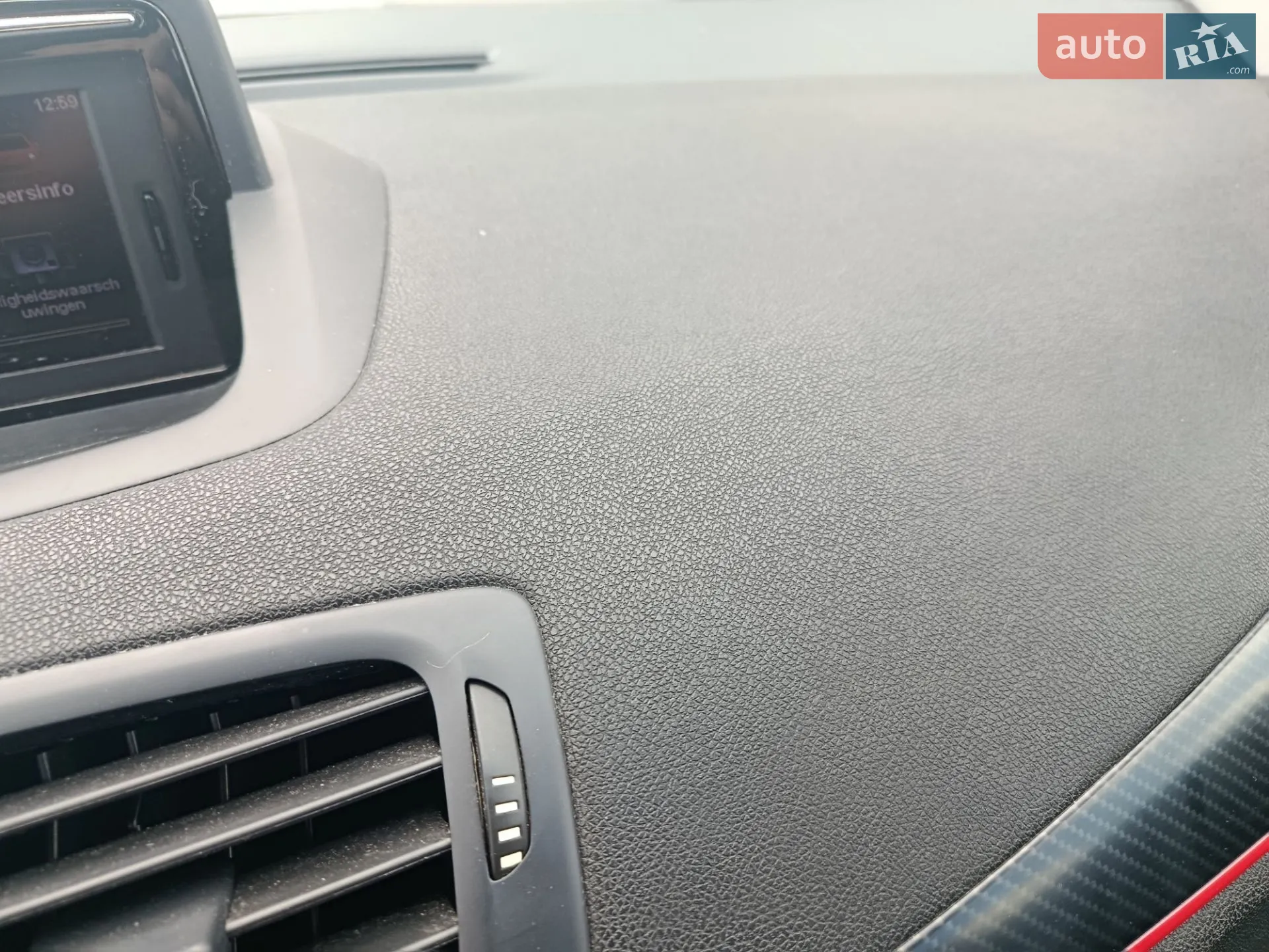 2012 Renault Megane - мініатюра 36